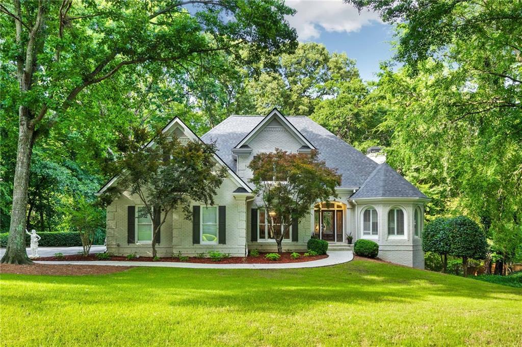 10635 N Edgewater Pl., Johns Creek, GA 30097