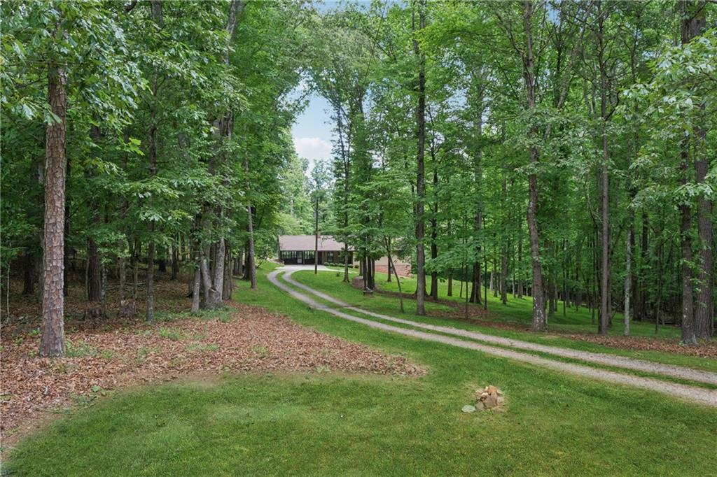 2270 Dinsmore Rd., Alpharetta, GA 30004
