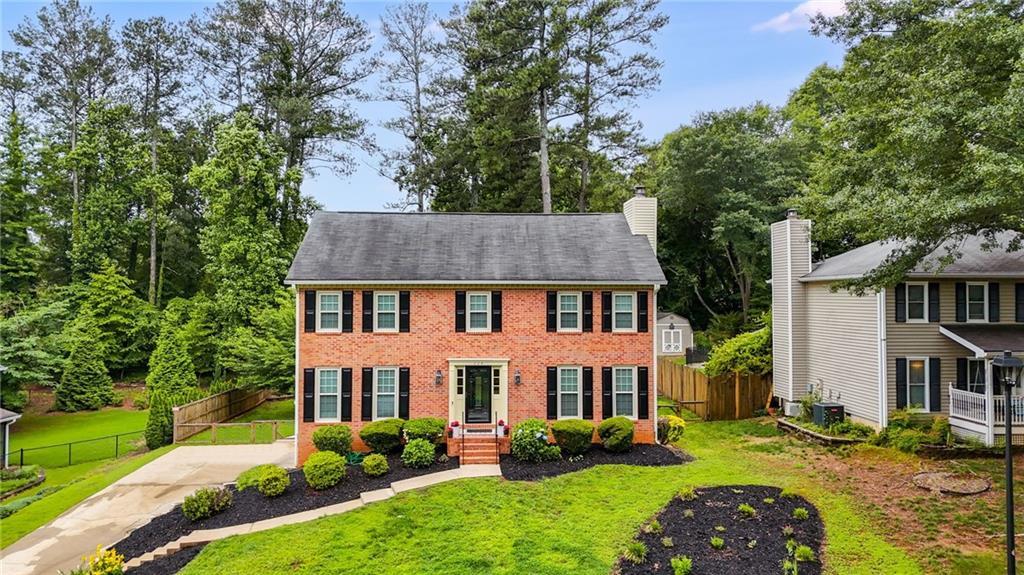 225 Carriage Station Cir., Roswell, GA 30075