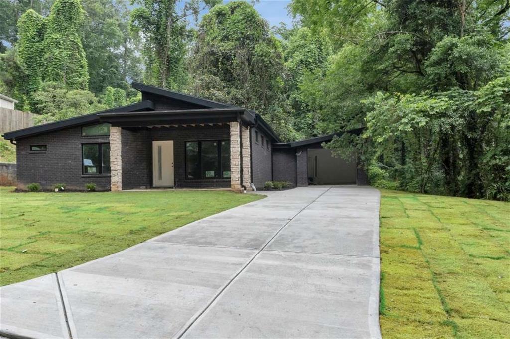 998 Lookout Ave., Atlanta, GA 30318