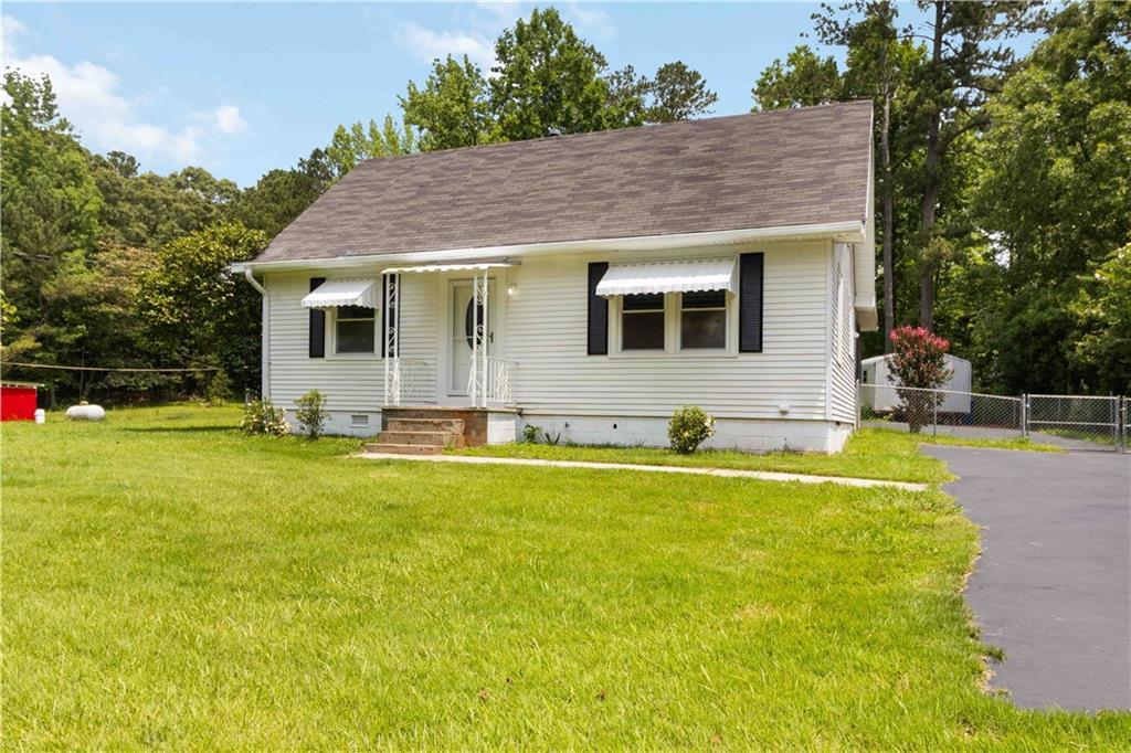 8185 Rivertown Rd., Fairburn, GA 30213