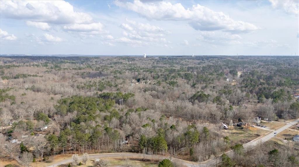 176 Old Burnt Hickory Rd., Douglasville, GA 30134