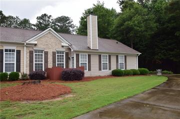 179 Camry Ln., Grayson, GA 30017
