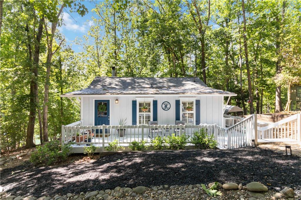 6551 Bermuda Ln., Flowery Branch, GA 30542