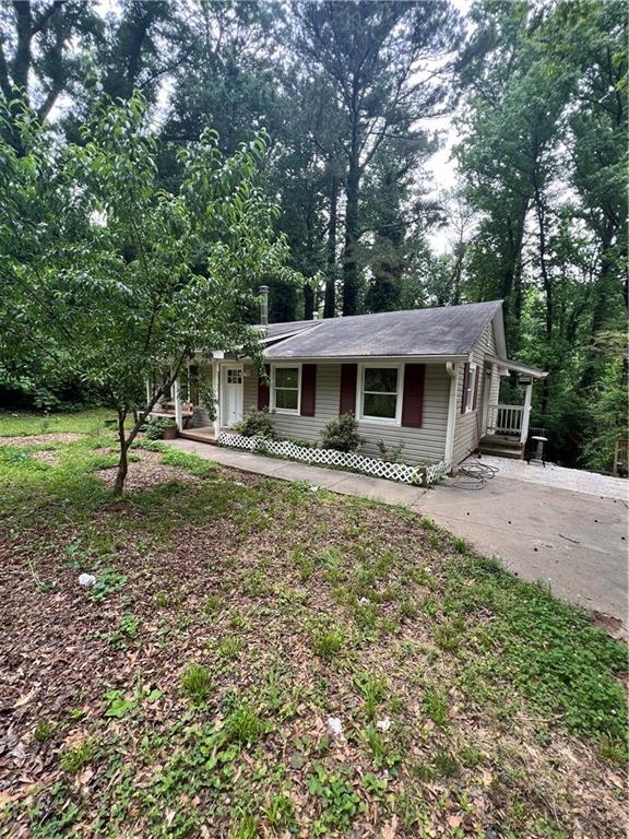 2708 Beacon Dr., Atlanta, GA 30360