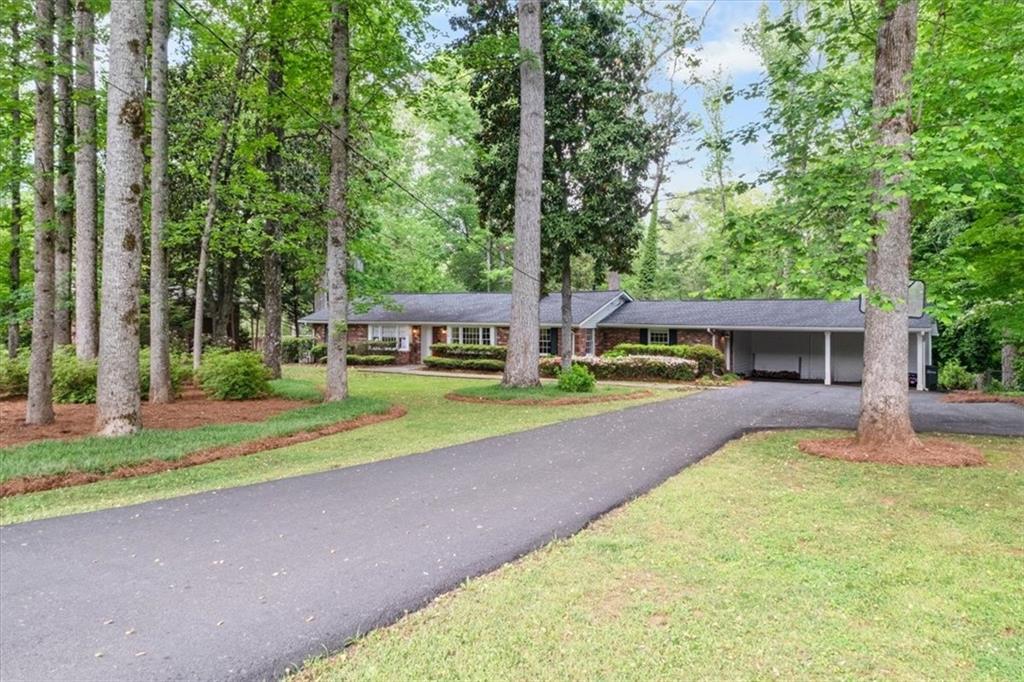 302 Chinquapin Dr., Marietta, GA 30064