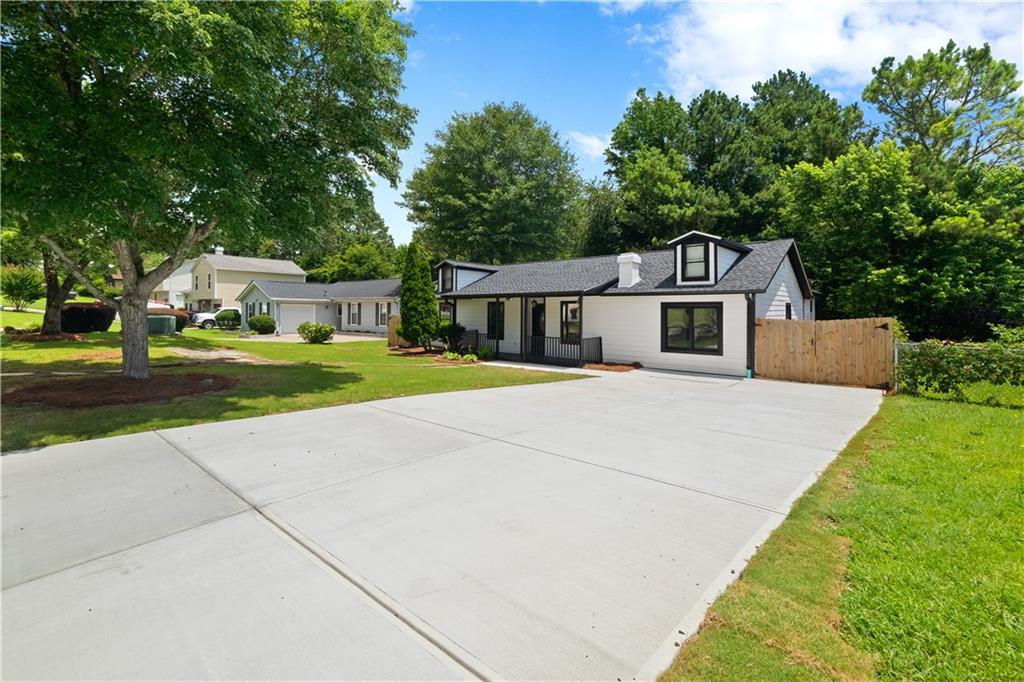 4946 Lake Ridge Trail, Lilburn, GA 30047