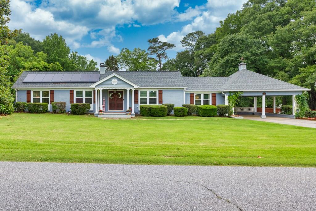 75 E 2nd Ave., Colbert, GA 30628