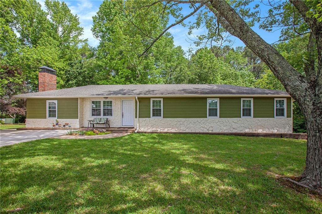 3852 Drew Campground Rd., Cumming, GA 30040