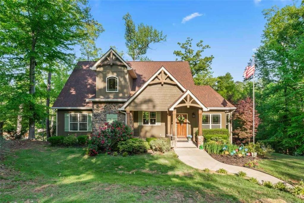 210 Lake Pines Rd., Jackson, GA 30233