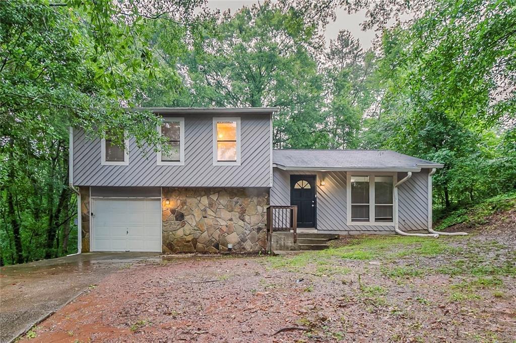 4905 Sandberg Ct., Stone Mountain, GA 30088