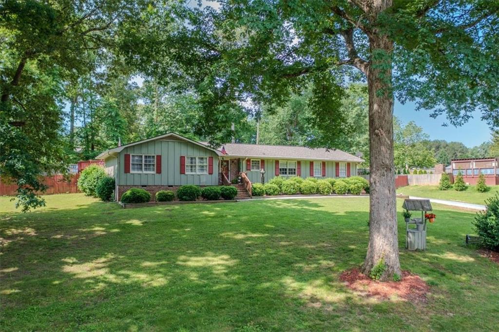 18 Hillside Dr., Rockmart, GA 30153