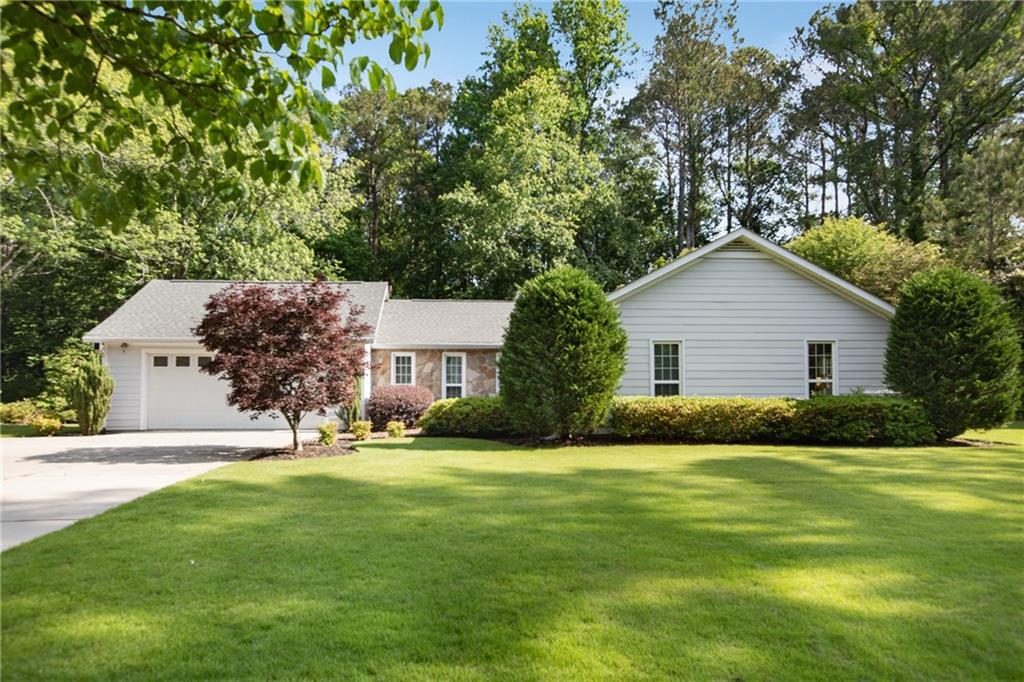 3519 Oak Knoll Dr., Marietta, GA 30068