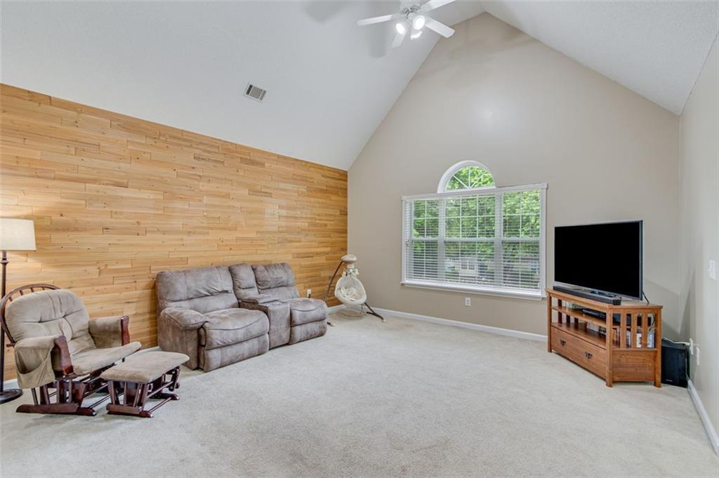 202 Chestnut Ave., Demorest, GA 30535
