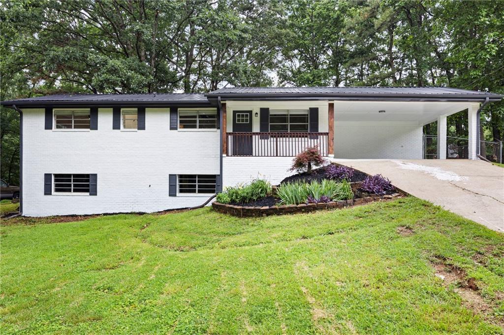 4651 Palm Dr., Douglasville, GA 30135