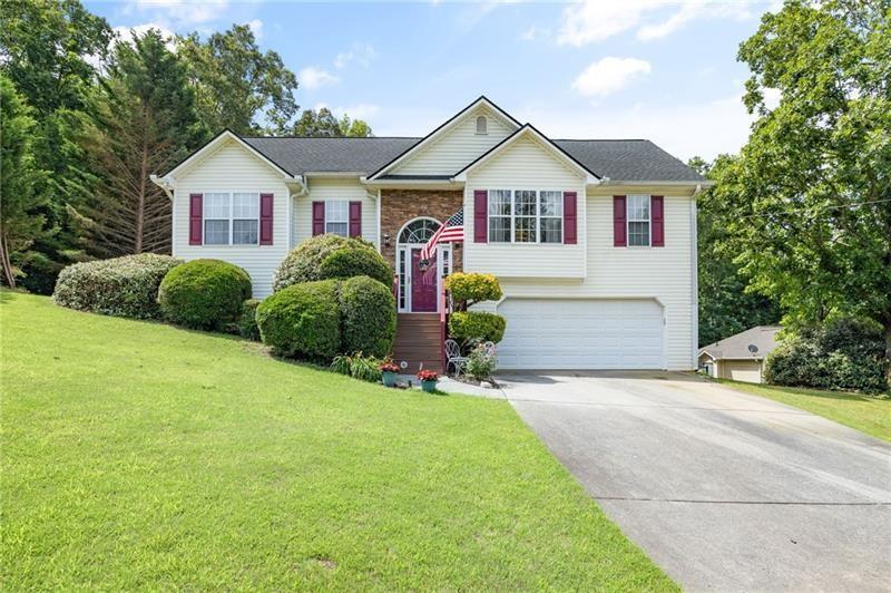 30 Etowah Ln., Cartersville, GA 30120
