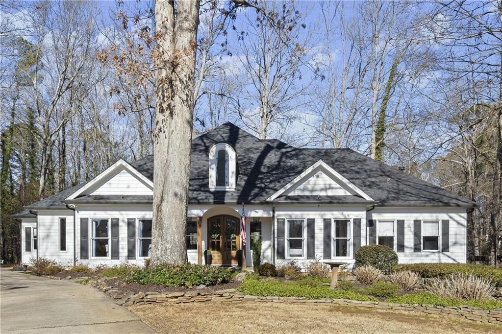 6170 Wellington Ct., Cumming, GA 30040