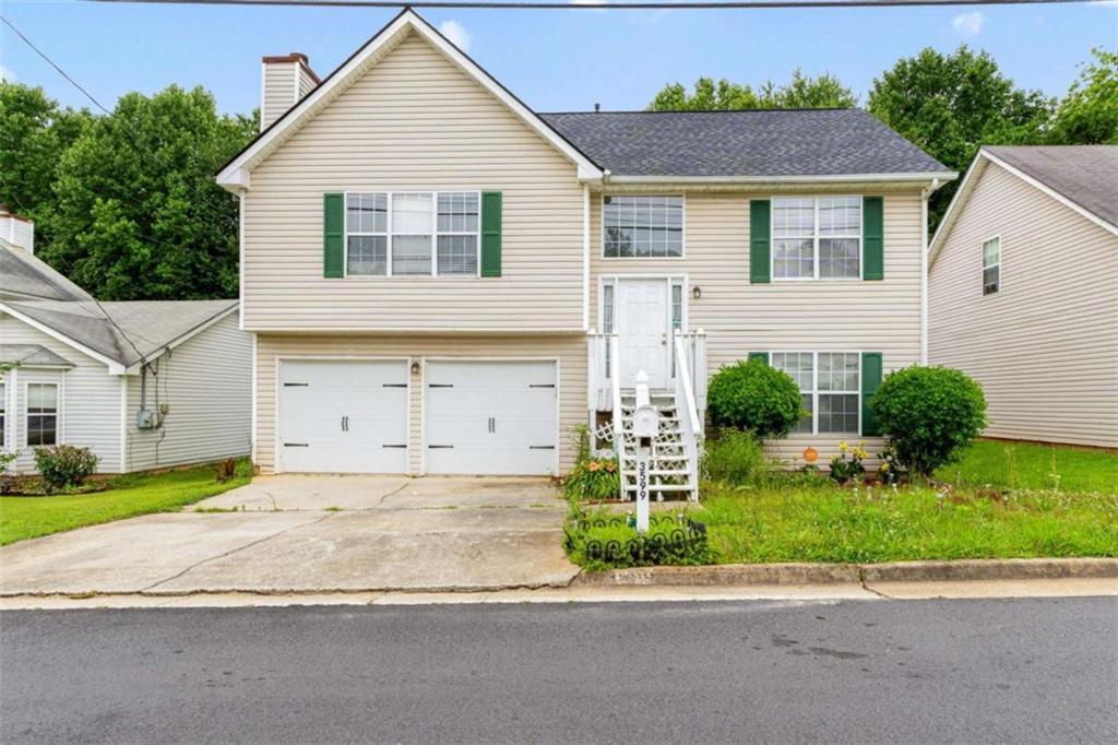 3599 Salem Glen Rd., Lithonia, GA 30038
