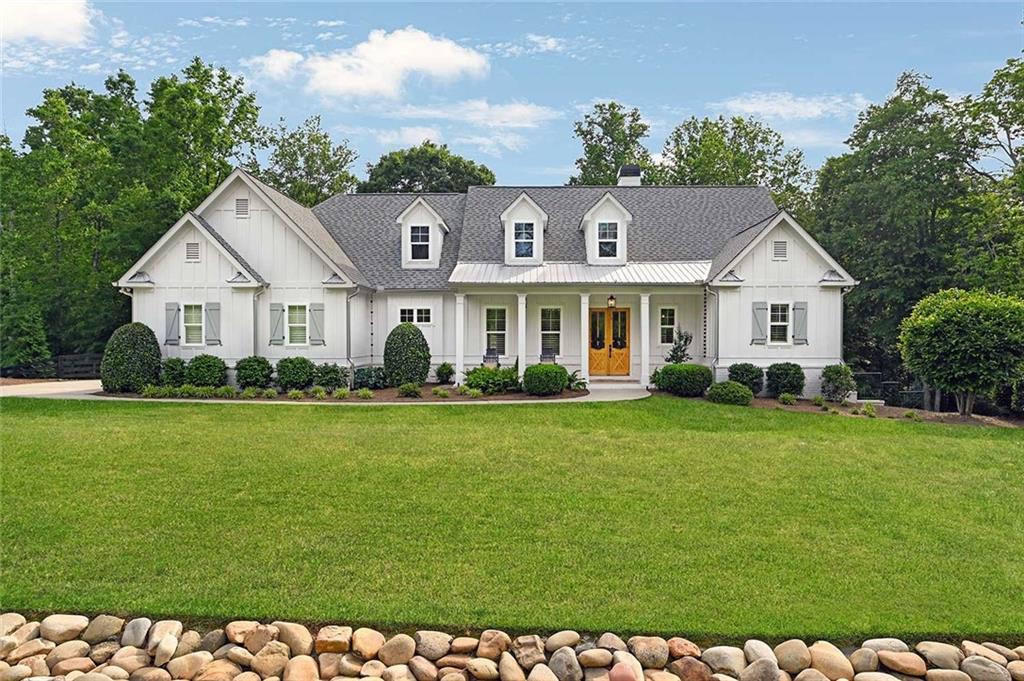221 Goss Ln., Ball Ground, GA 30107