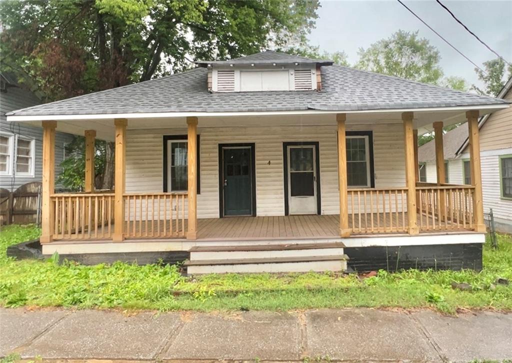 4 Ivy St., Porterdale, GA 30014