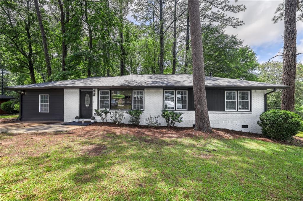 2975 Rollingwood Ln., Atlanta, GA 30316