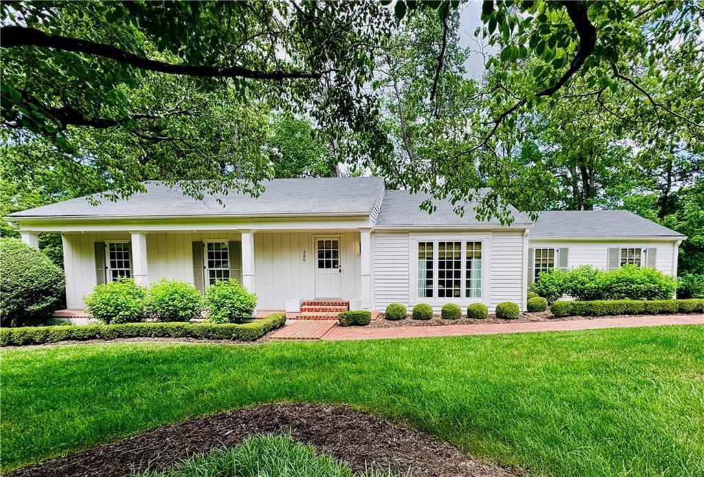 380 Lamplighter Ln., Marietta, GA 30067