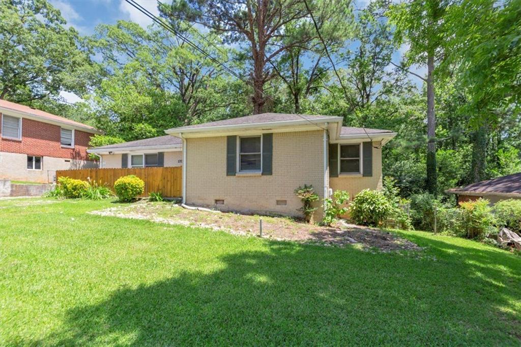 2702 Rollingwood Ln., Atlanta, GA 30316