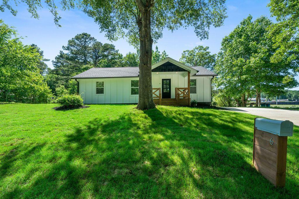 6 W Point Dr., Lindale, GA 30147