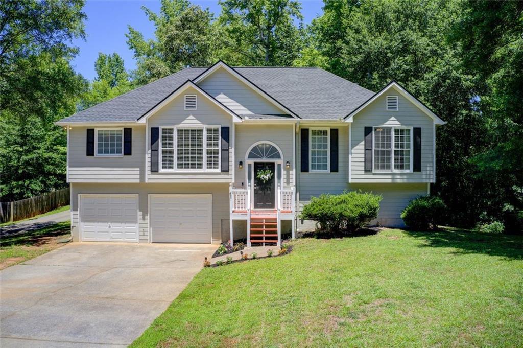 407 Yellowstone Dr., Powder Springs, GA 30127