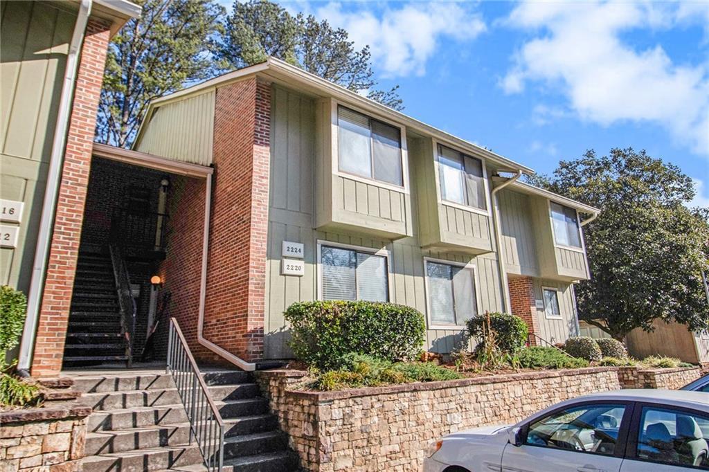 2220 Runnymead Ridge, Marietta, GA 30067