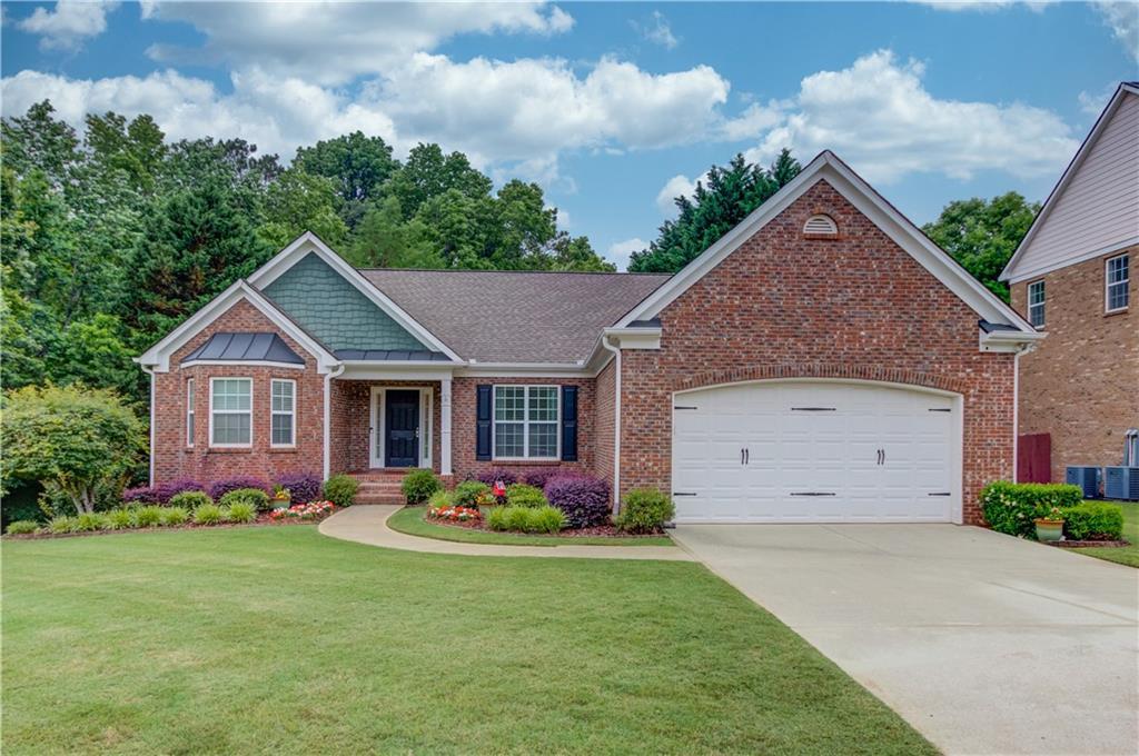 4235 Crestwood Bend Cir., Buford, GA 30518