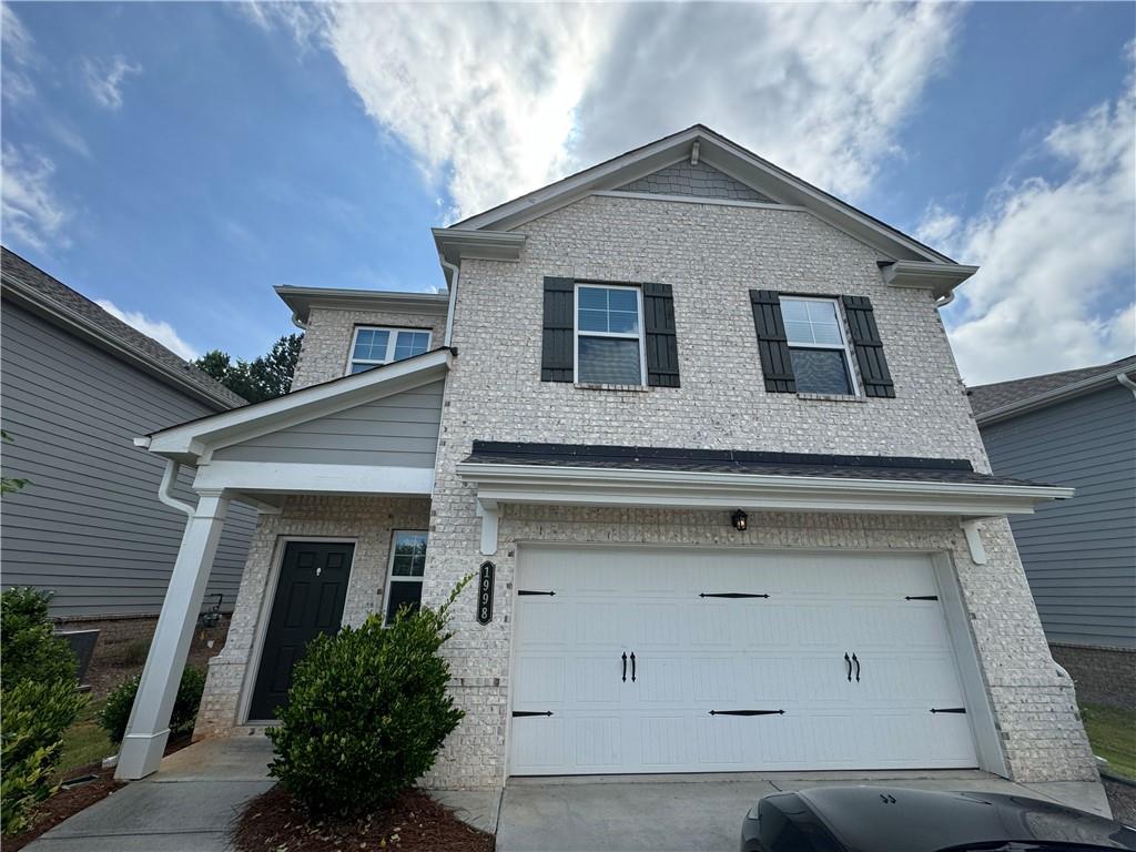 1998 Nuthatch Dr., Hoschton, GA 30548