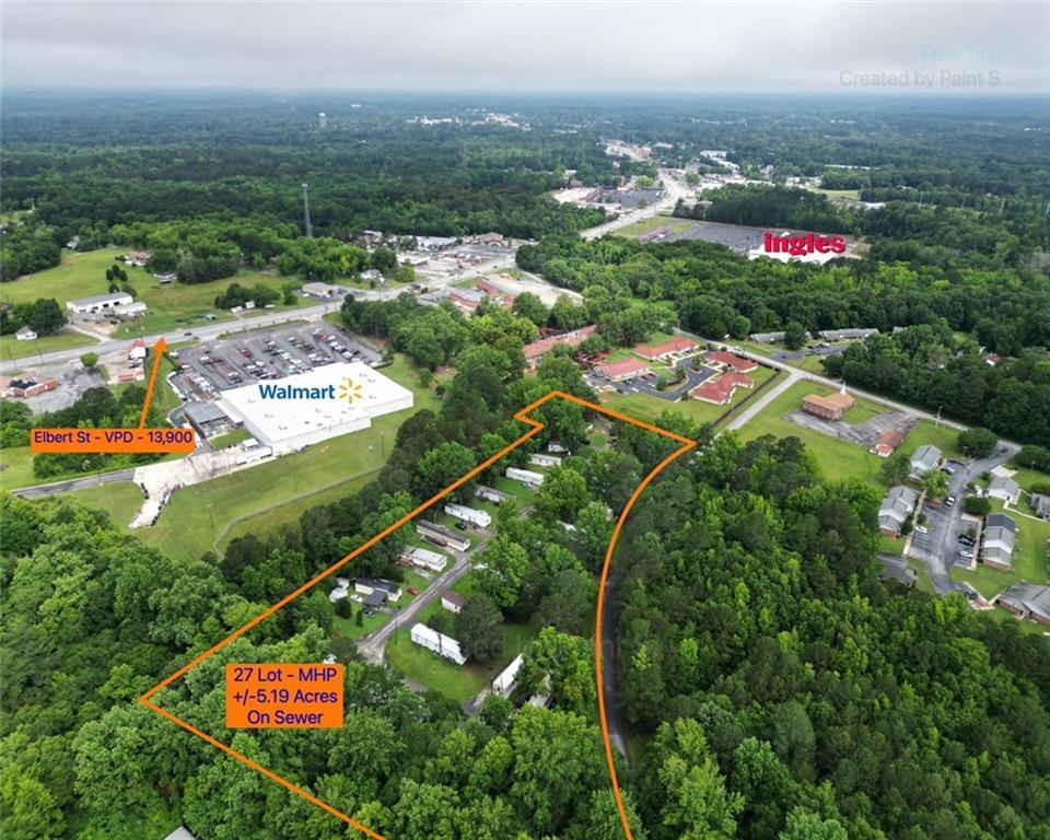 1055 Country Manor Ln., Elberton, GA 30635