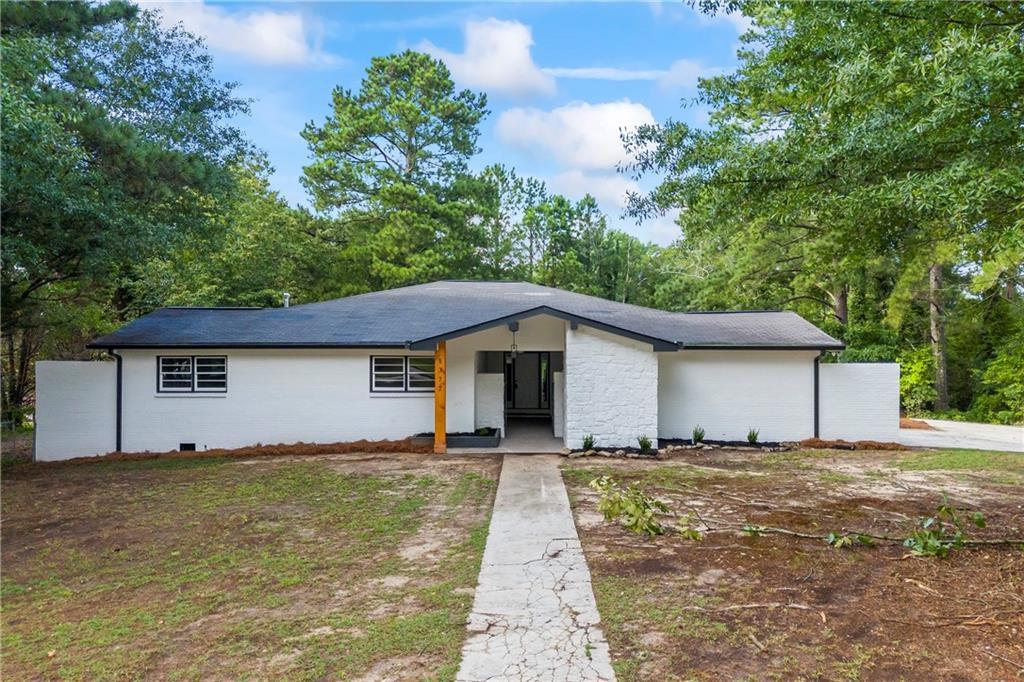 1377 Hill Dr., Conyers, GA 30094