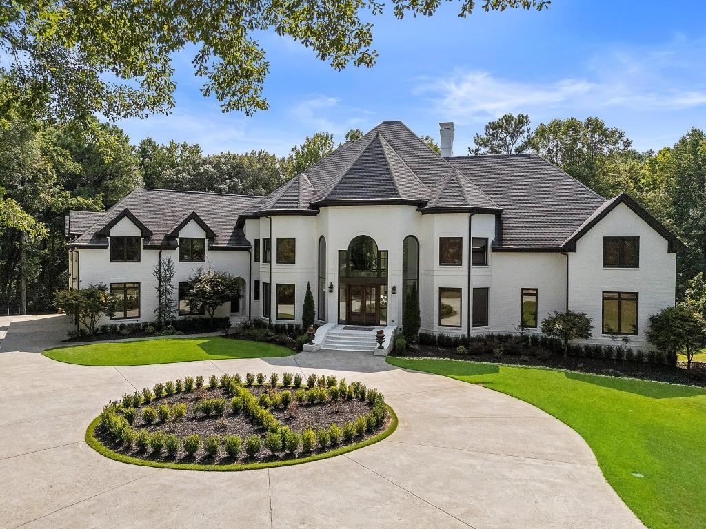 330 Longvue Ct., Johns Creek, GA 30097