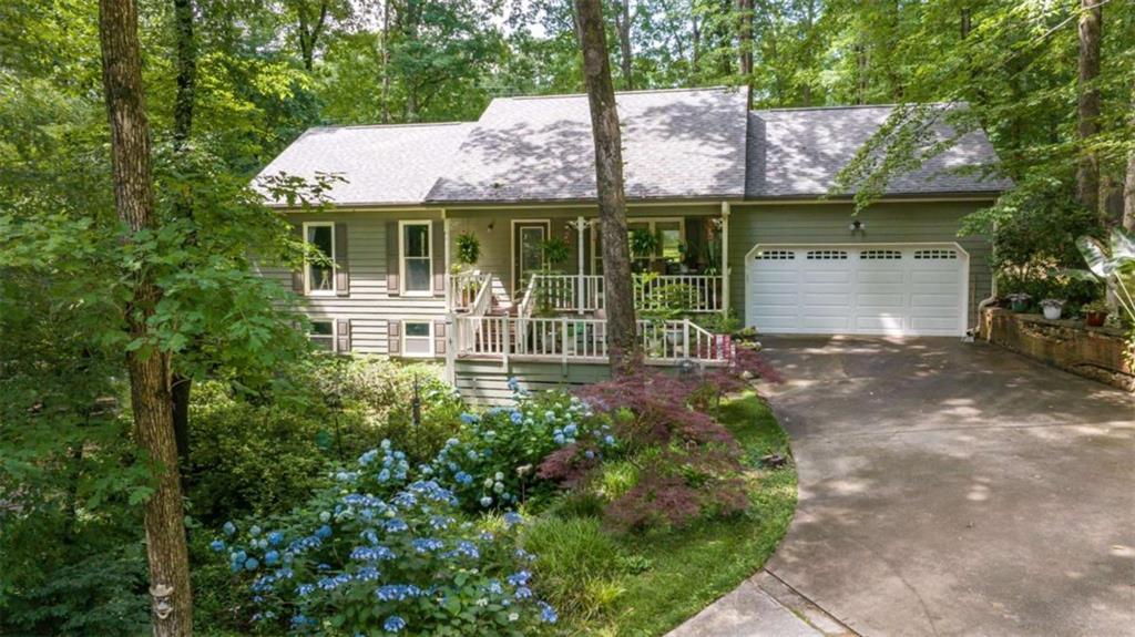 1526 Oakleaf Dr., Auburn, GA 30011