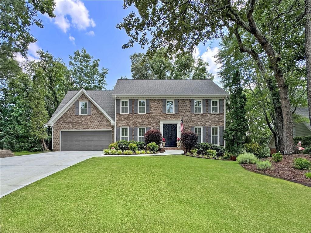 335 S Satinwood Pl., Roswell, GA 30076