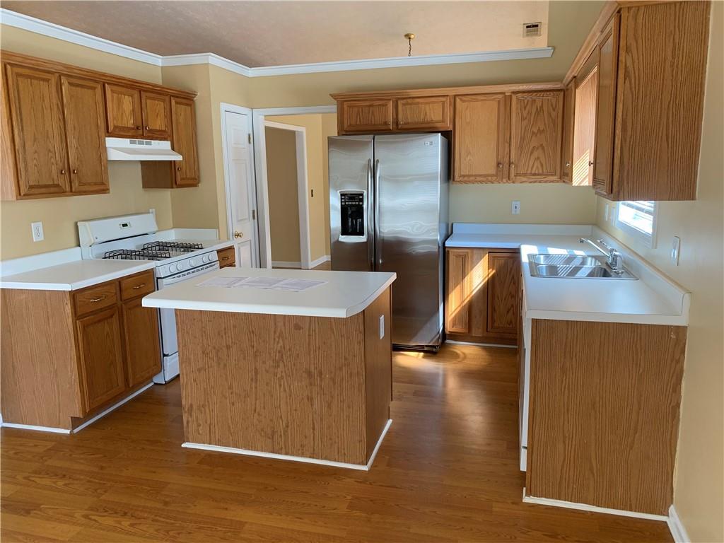 3718 Jackson Bluff Dr., Lawrenceville, GA 30044
