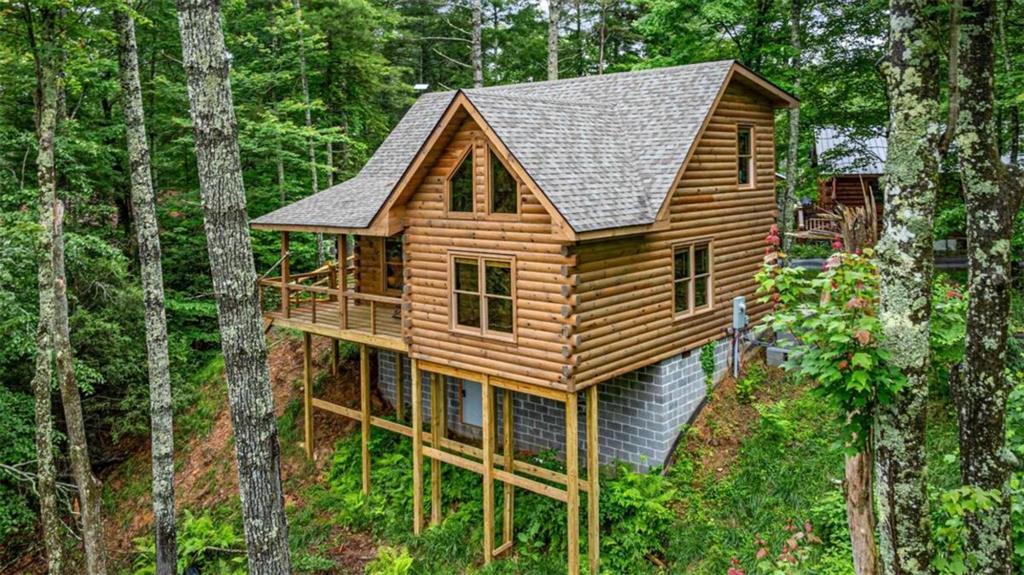 231 Conley Branch Rd., Blue Ridge, GA 30513
