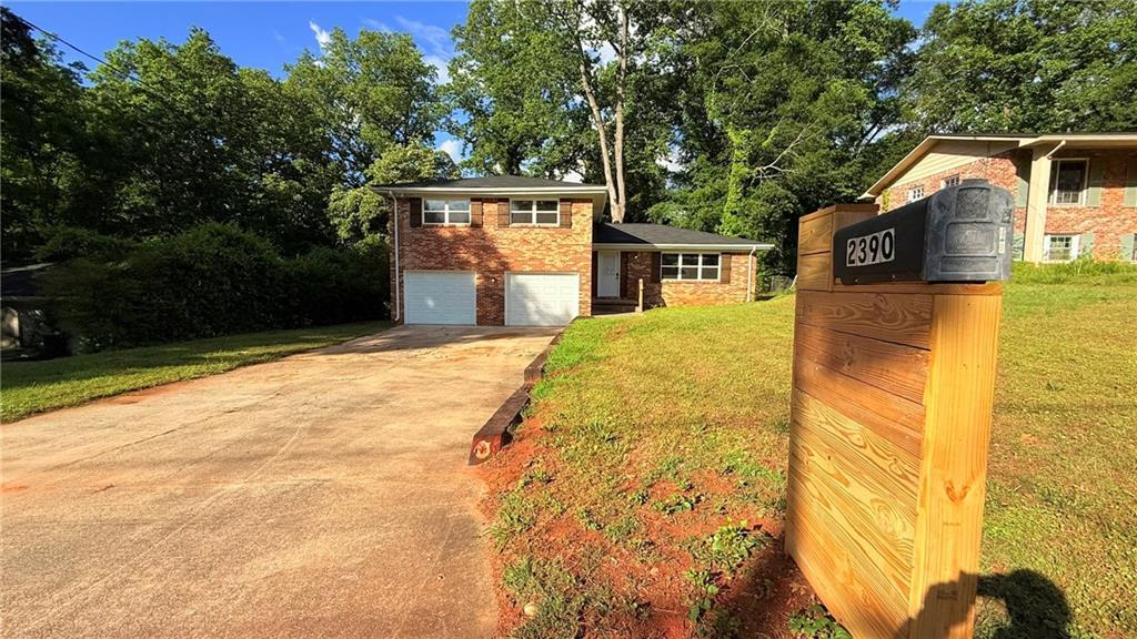 2390 Tiffany Pl., Decatur, GA 30035