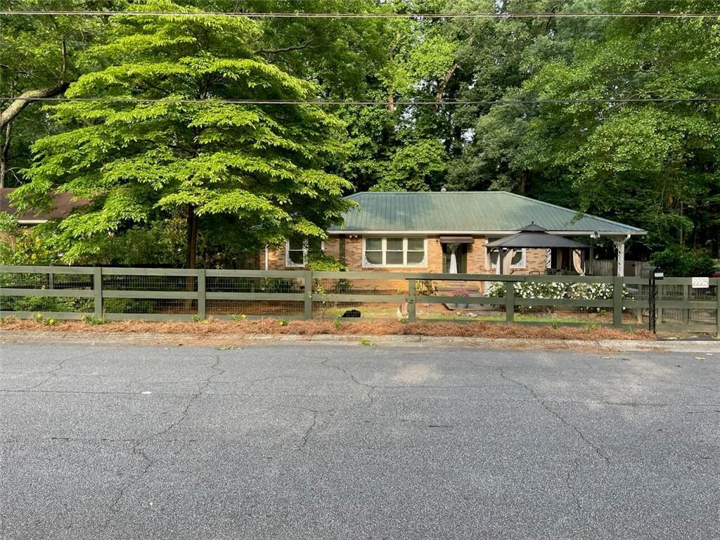2225 Harold Ln., Smyrna, GA 30080