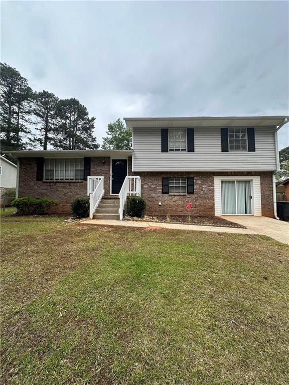 213 Peartree Ln., Riverdale, GA 30274