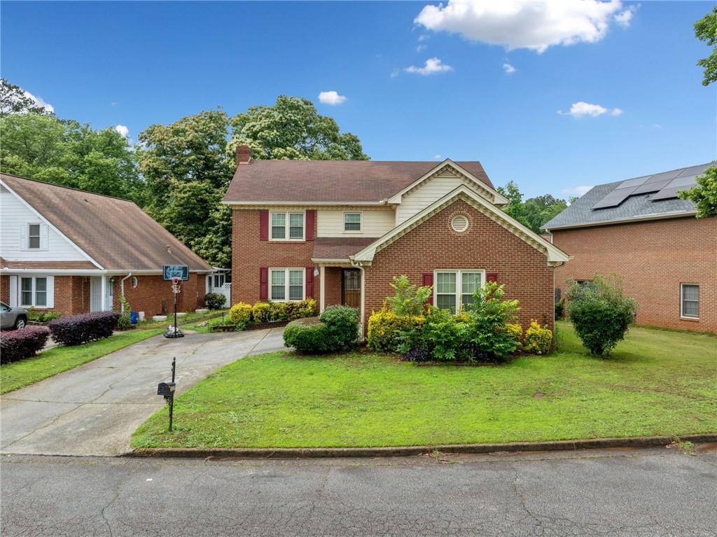 1237 Hunters Dr., Stone Mountain, GA 30083