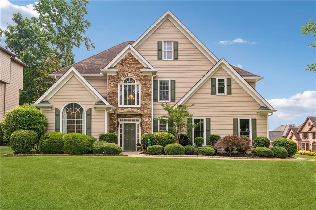 3743 Lake Edge Dr., Suwanee, GA 30024