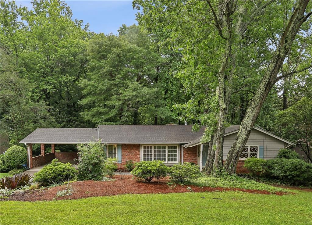 1215 Vista Leaf Dr., Decatur, GA 30033