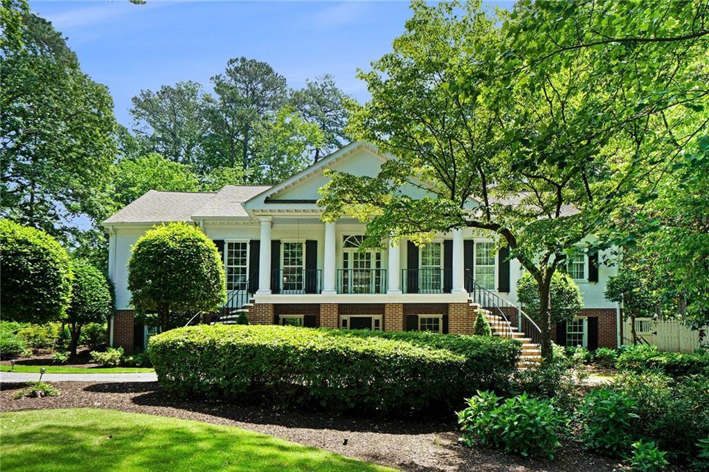 5545 Cross Gate Ct., Atlanta, GA 30327