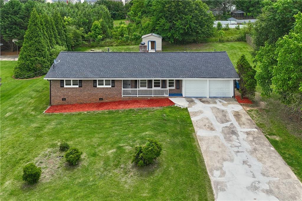 5488 Janice Ln., Stone Mountain, GA 30087