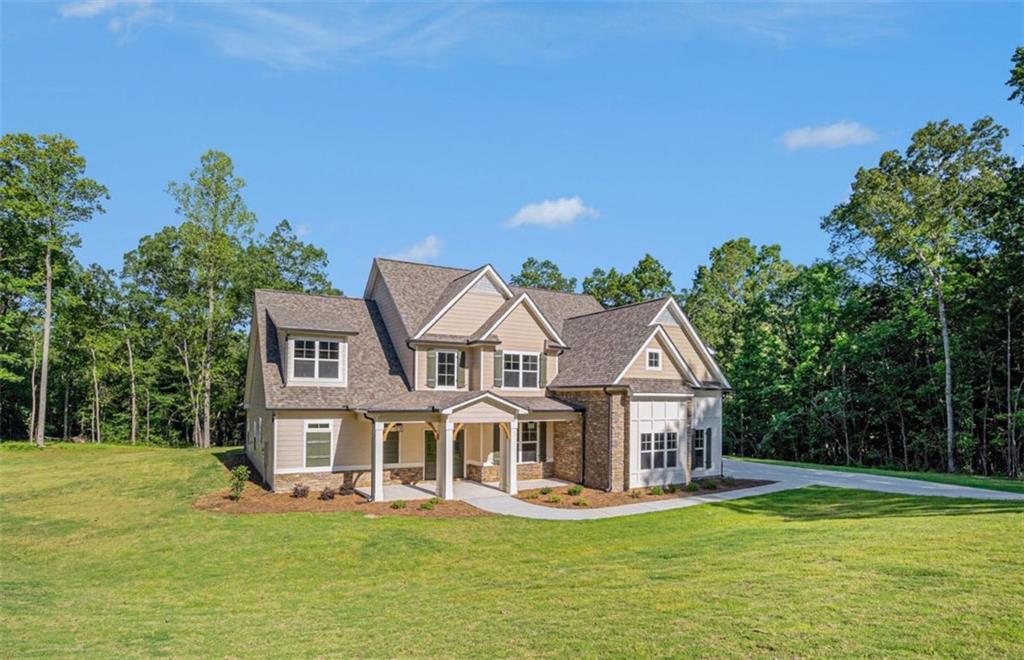 157 West Lake Blvd., Carrollton, GA 30116