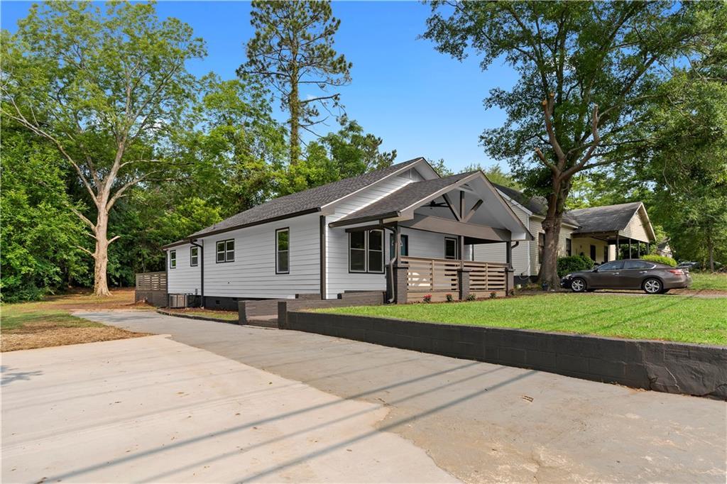 2209 Browns Mill Rd., Atlanta, GA 30315