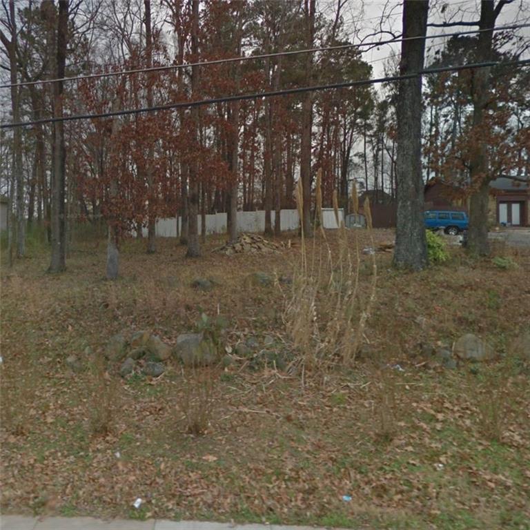 2373 River Rd., Ellenwood, GA 30294